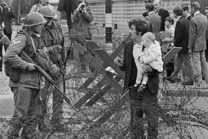 2 hours Belfast Original Drivers The Troubles Black Taxi Tour - The guides: why Ricky, Sean, Brendan, Davy, and others change the whole experience