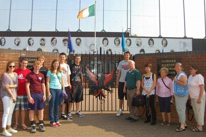 2 hours Belfast Original Drivers The Troubles Black Taxi Tour - Timing and pacing: what fits in 2 hours without feeling rushed