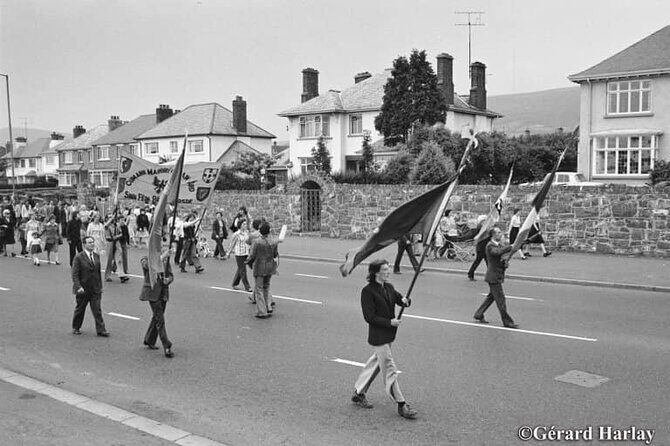 2 hours Belfast Original Drivers The Troubles Black Taxi Tour - Price and value: what $101.21 buys you here
