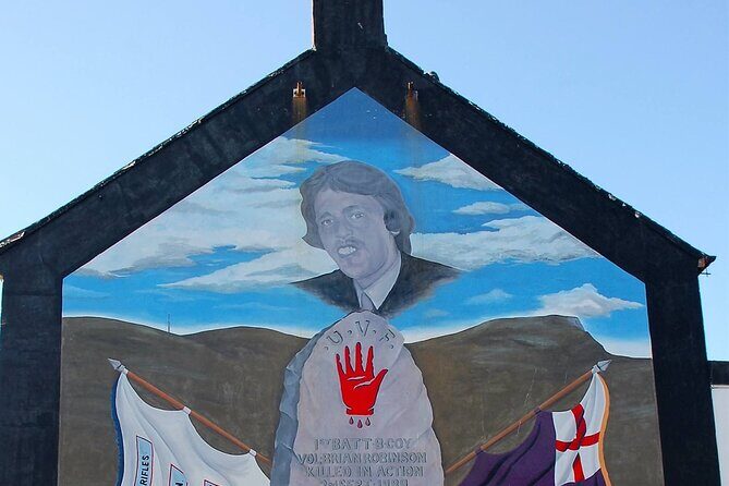 Award Winning Express 2 Hours Belfast Black Taxi/Cab tours - Stop 5: Peace Wall Messages and the Quiet Reality of Division