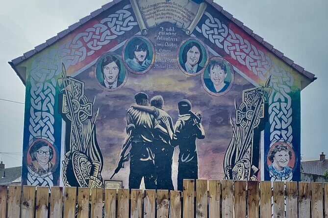 Award Winning Private 2 Hour Belfast Political Black Taxi Tour - Shankill Road: Loyalist Memory, UDA and UVF, and Gable Wall Murals