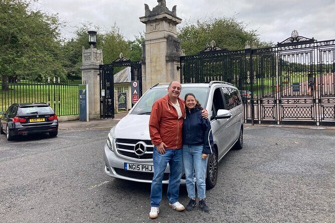 Belfast Sightseeing Tour - Crumlin Road Gaol and Belfast Castle: history with a physical edge