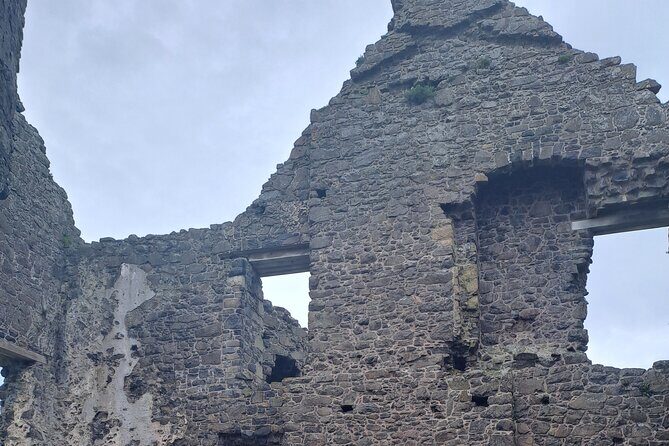 Belfast to Giant’s Causeway Scenic Coastal Tour - Fullerton Arms break: a film-location stop plus lunch options