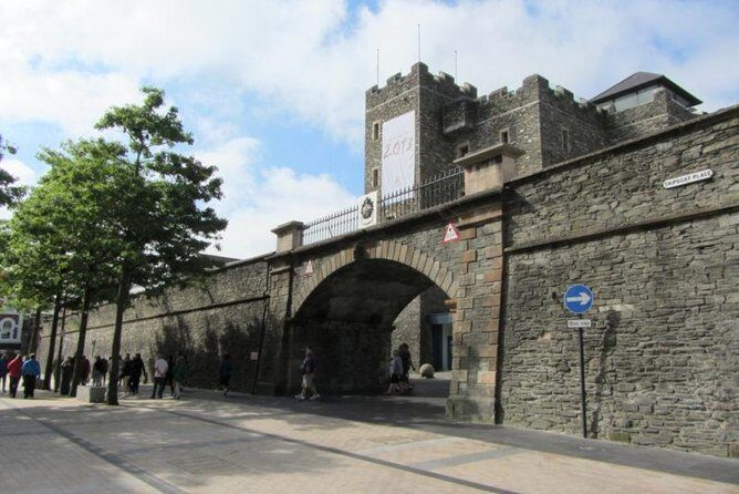 Derry Londonderry Private Luxury Full Day Tour From Belfast - Quick reasons this Derry day tour hits the right notes