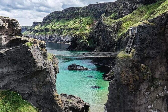 Experience the Antrim Coast and the Land of Giants - Private Tour - Meeting up at Belfast City Hall and riding in comfort