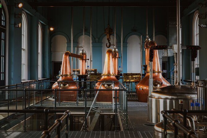 Giant's Causeway and Whisky Distillery tasting tour from Belfast - Belfast to the Coast: How This 9-Hour Route Really Works