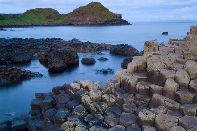 Giant's Causeway and Whisky Distillery tasting tour from Belfast - Guide Style and Group Size: What to Expect From the Human Part