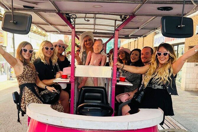 Hen Party Bike Tour - Why a Pink Hen Party Bike is such a good match for Belfast