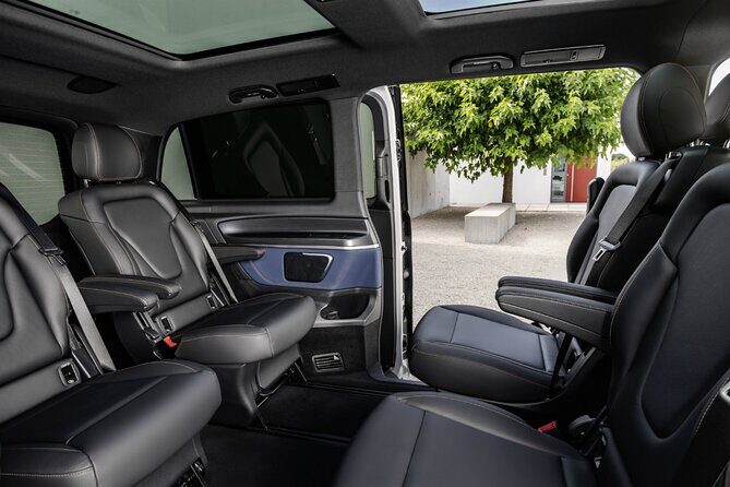 Luxury Tours Belfast. Full day Private Hire Tour for 2- 6 people - How private guiding makes the day easier (even when you flex)