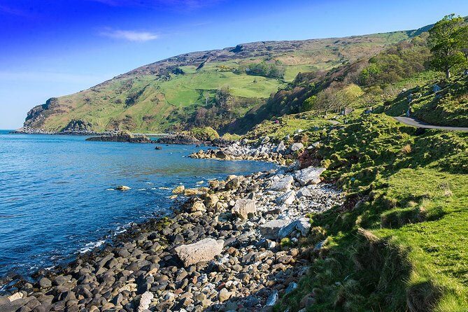 Northern Highlights Full-Day Guided Tour in Northern Ireland - Kinbane Castle and the View-Seeking Mode of Ruins