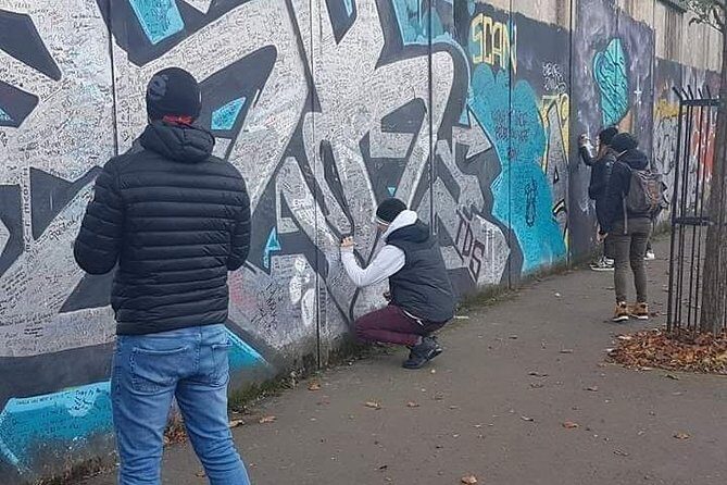 Official World Famous Belfast Taxi Tour ™ - What I’d prep yourself for: the emotional weight and the visuals