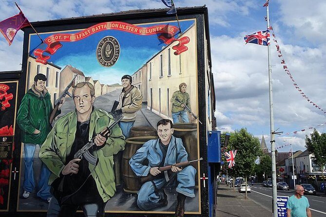 Political Taxi Tour Belfast (1-7 People) - Stop 1: Bobby Sands mural and the International Wall Murals (about 12 minutes)