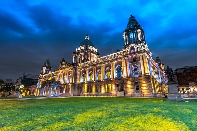 Private Departure Transfer: Hotel to Belfast Airport - The Ride Itself: Spacious Vehicle, Courteous Drivers, and Quick City Chat