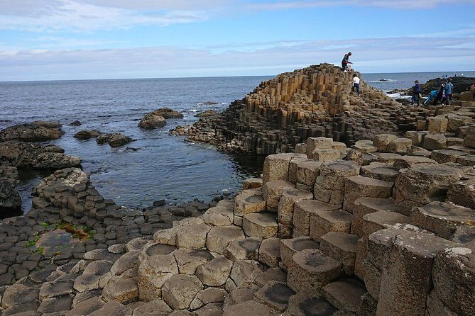 Private Giants Causeway Express Tour - Driving out of Belfast: how this tour keeps the day efficient