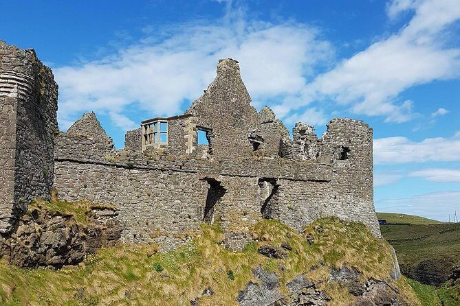 Private Giants Causeway Express Tour from Belfast - Getting started: Belfast City Centre pickup and how long the day really is