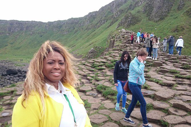 Small Group Giant's Causeway Day Tour from Belfast - Price and logistics: what you’re paying for