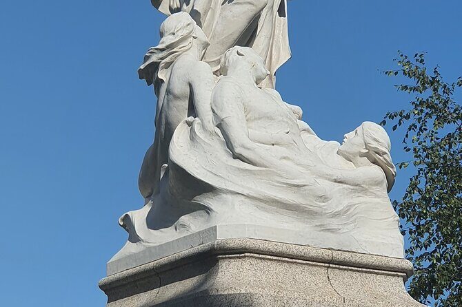 The Real Eclectic Belfast City Walking Tour/Experience. - Waterfront Hall and the Beacon of Hope Belfast