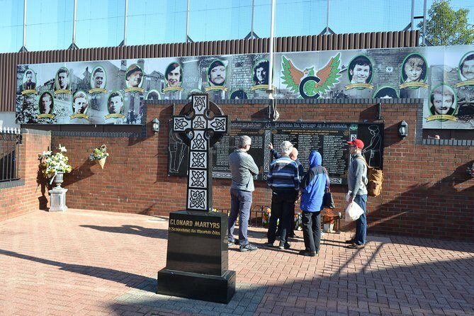 World Famous Private Belfast Troubles Taxi Cab Tour 2 Hour - What timing feels like in real life (and how to avoid a rushed feeling)